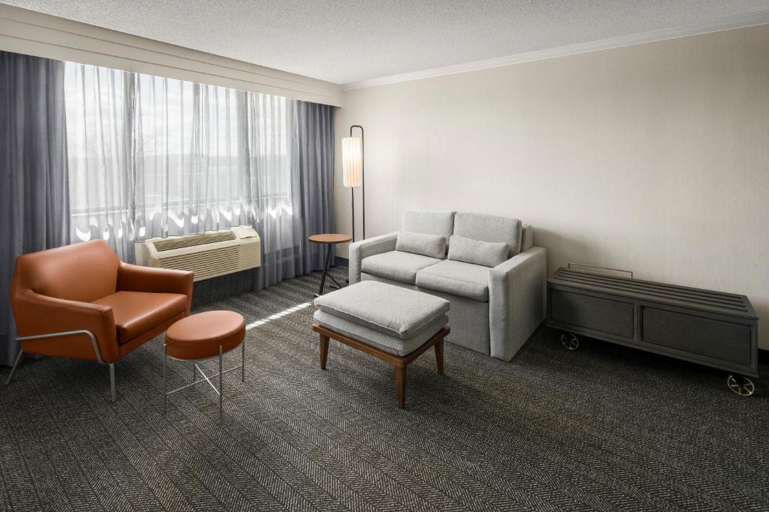 Photo of Others in Dwight