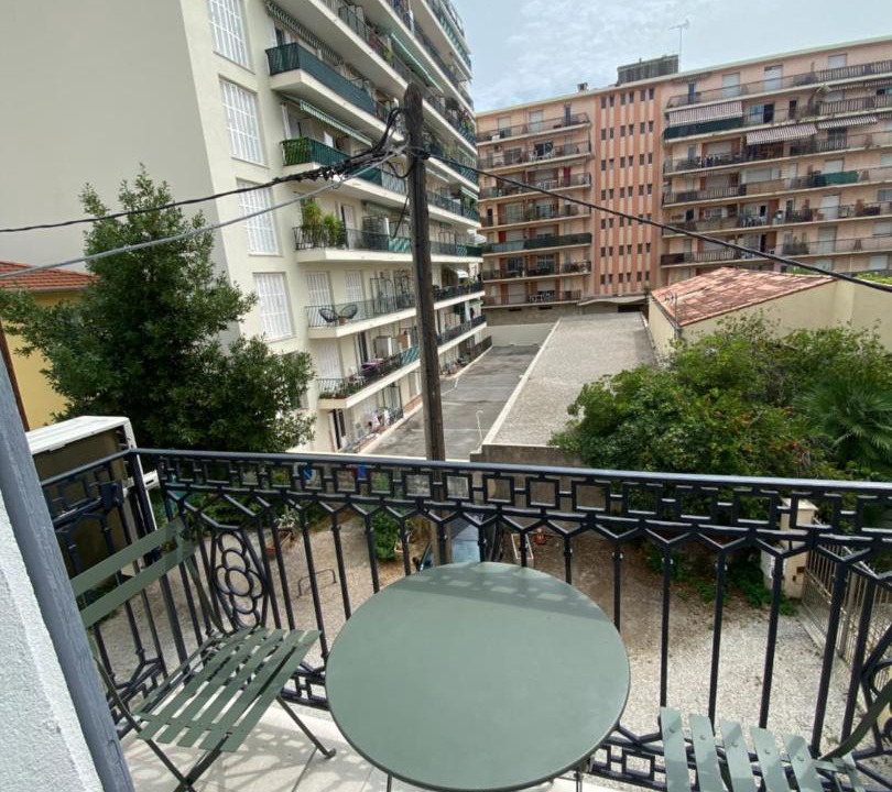 Photo of Others in La Californie