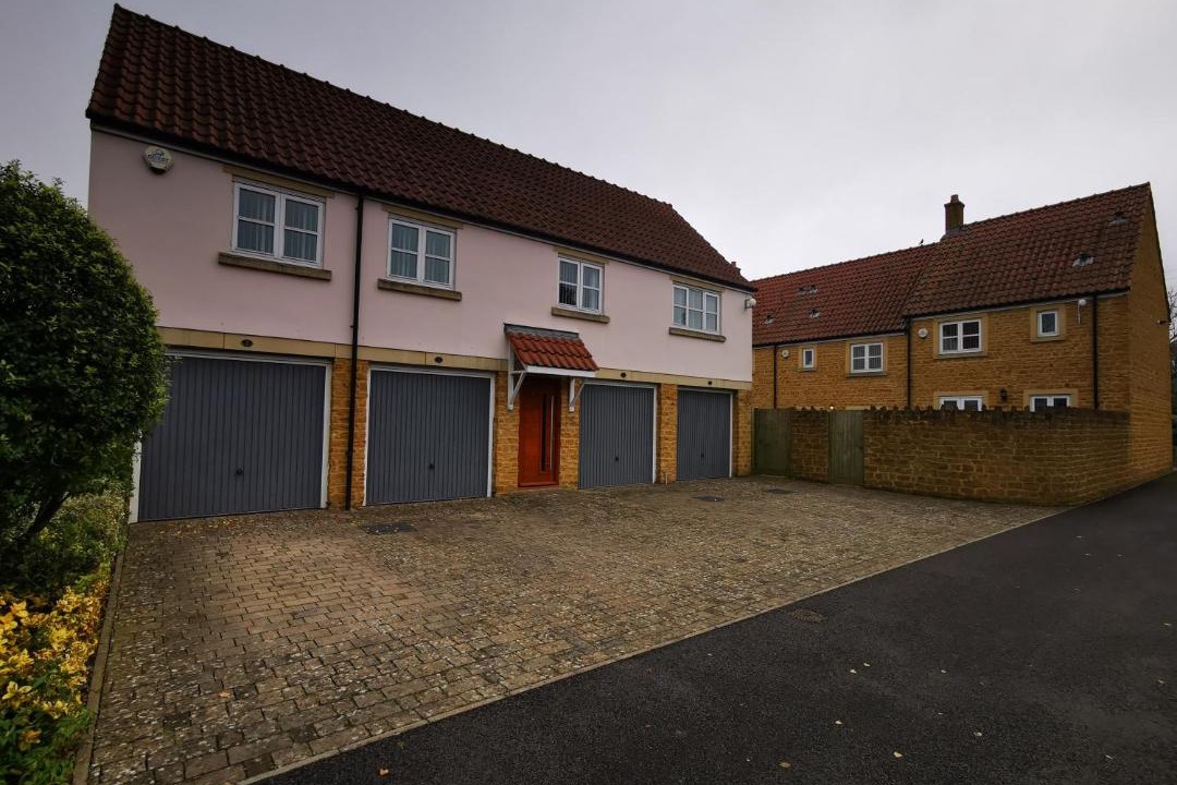 Photo of Others in Norton Sub Hamdon