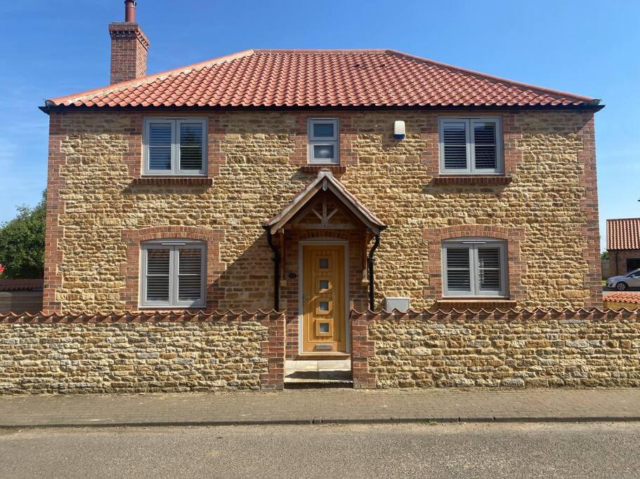 Photo of Others in Welby