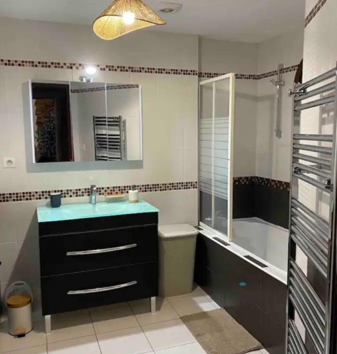 Photo of Others in Eloyes