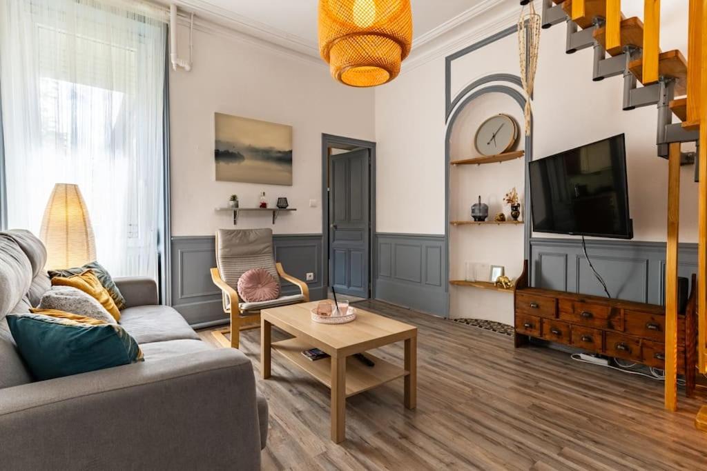 Photo of Others in Montchapet