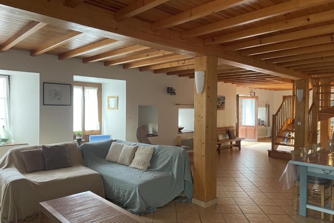 Photo of Others in Olby