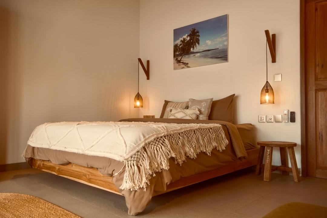 Photo of Others in Jungut Batu