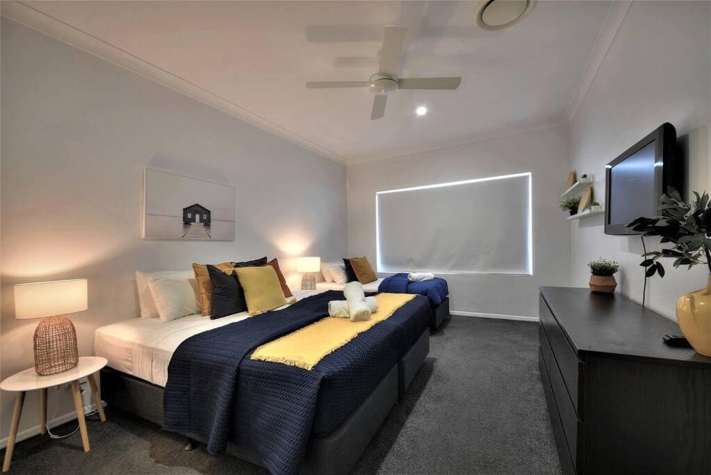 Photo of Others in Mermaid Waters