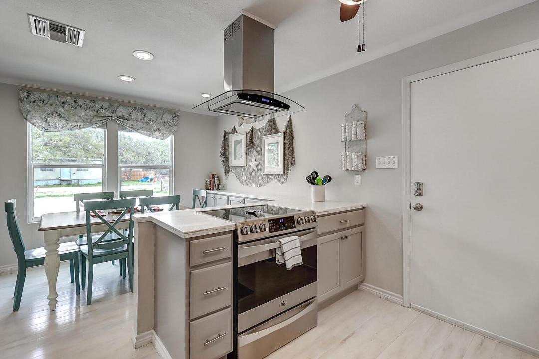 Photo of Others in Fulton