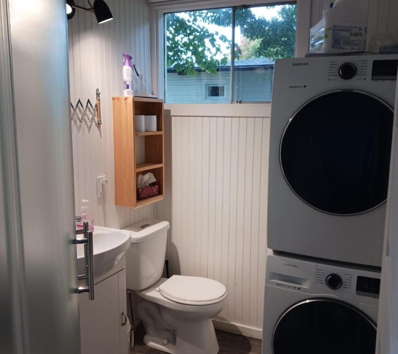 Photo of Bathroom in Saint-Jean-de-l'lle-d'Orleans