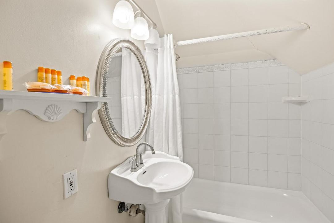 Photo of Others in Historic Downtown Apalachicola