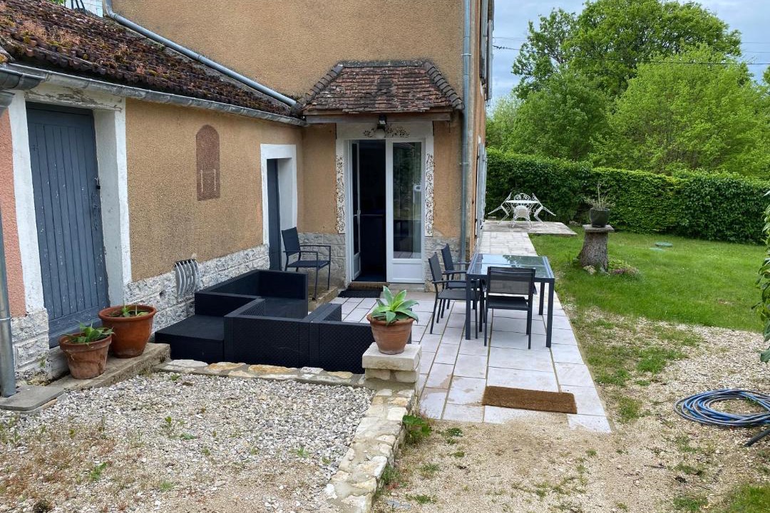 Photo of Others in Grimault