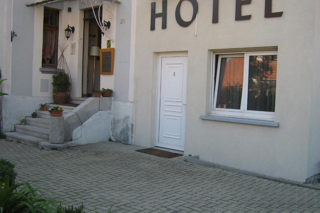 Photo of Others in Roppenheim