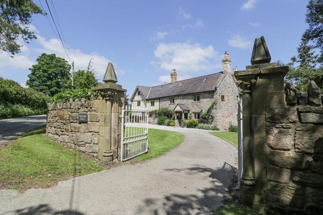 Photo of Others in Bronygarth