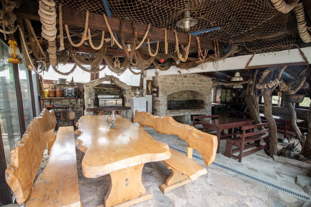 Photo of Others in Miholascica