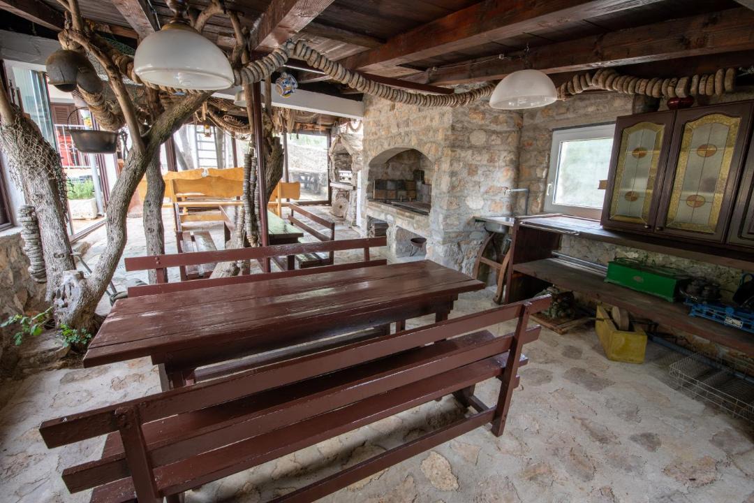 Photo of Others in Miholascica