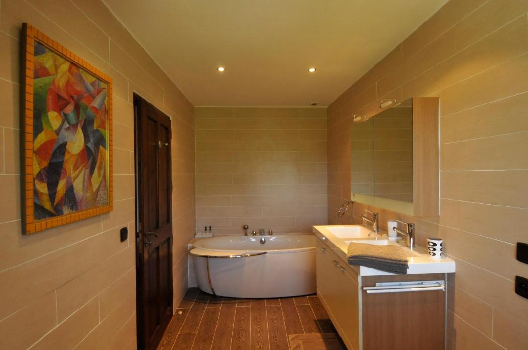 Photo of Others in Traize