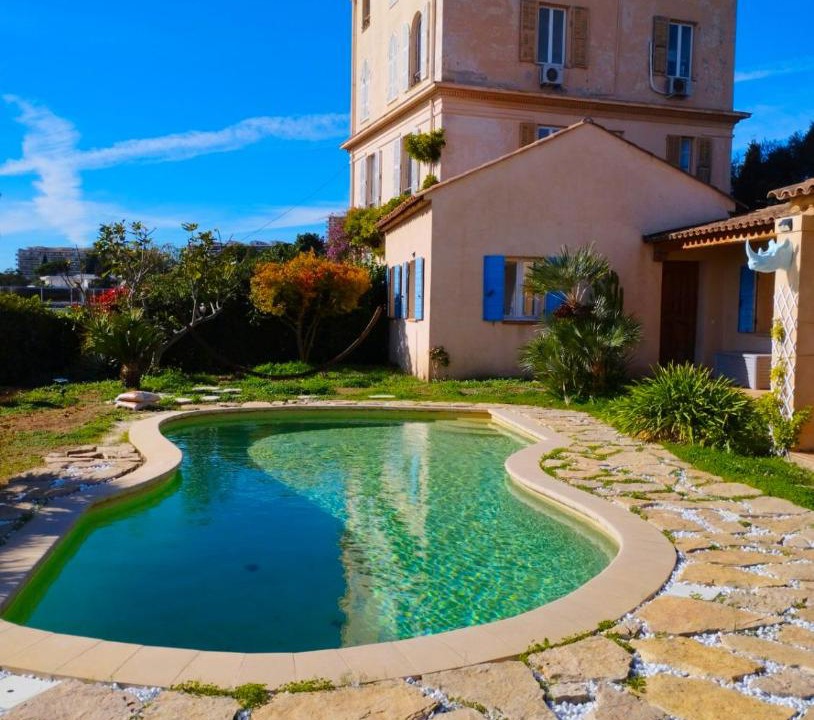 Photo of Others in Saint Antoine