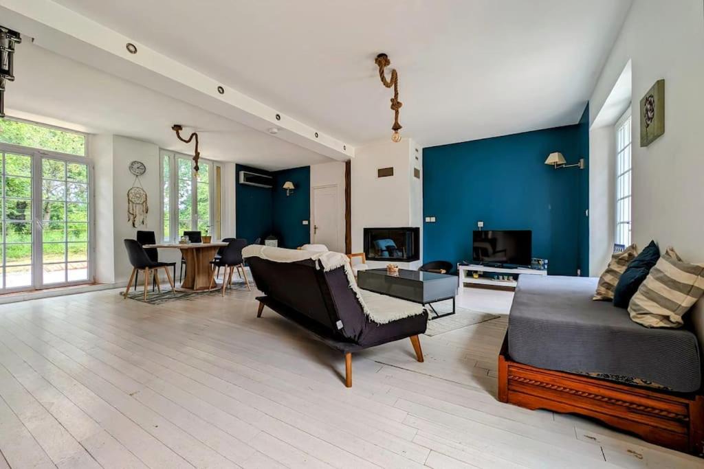 Photo of Livingroom in Morvilliers
