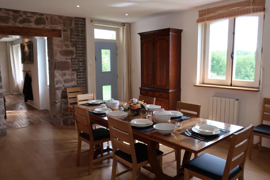 Photo of Others in Saint-Solve