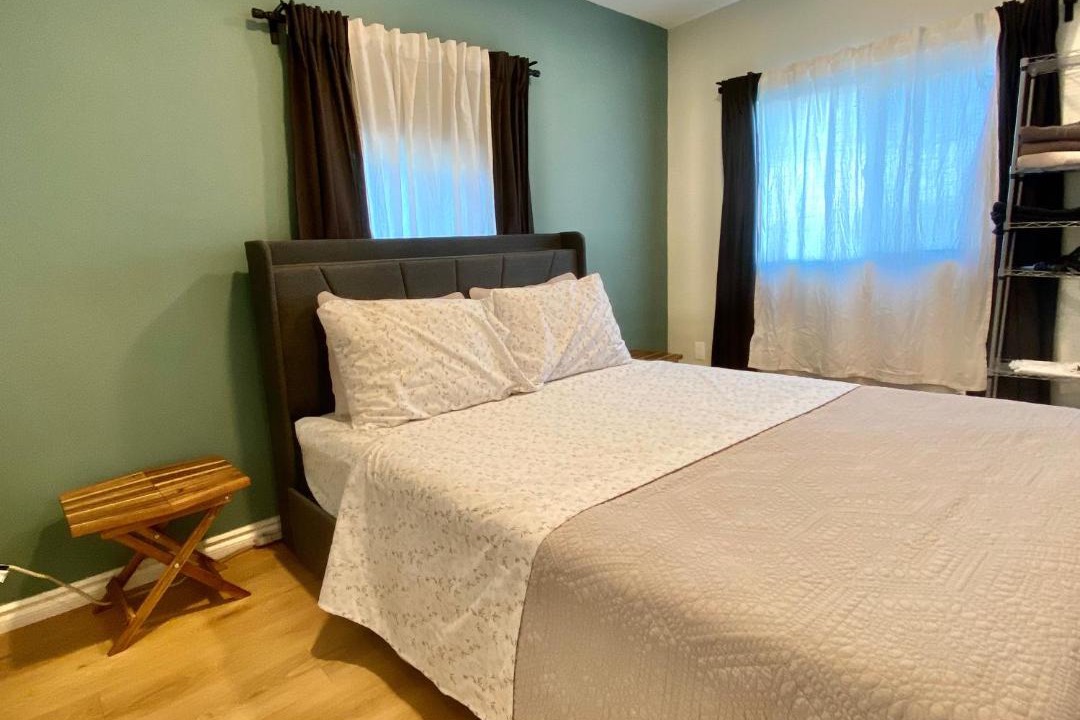 Photo of Bedroom in Pasadena