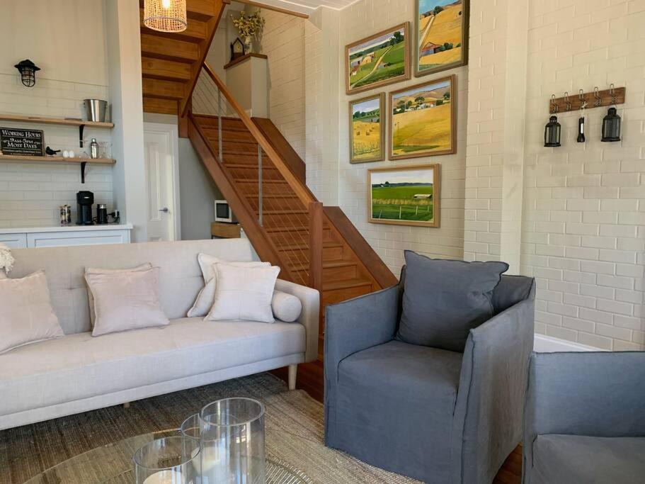 Photo of Livingroom in Moorooroo