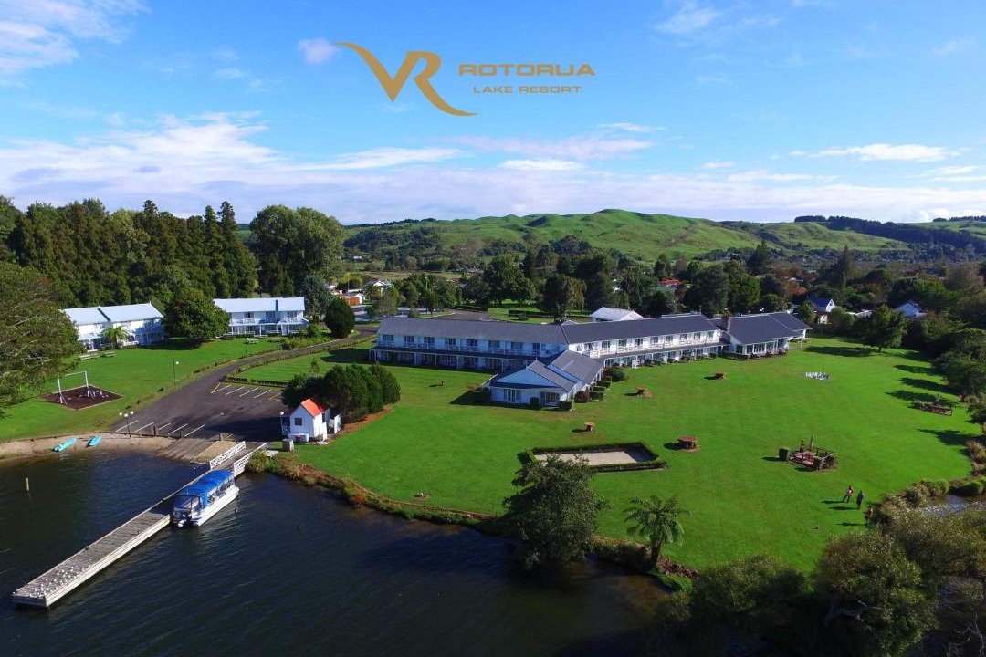 Photo of Others in Mourea