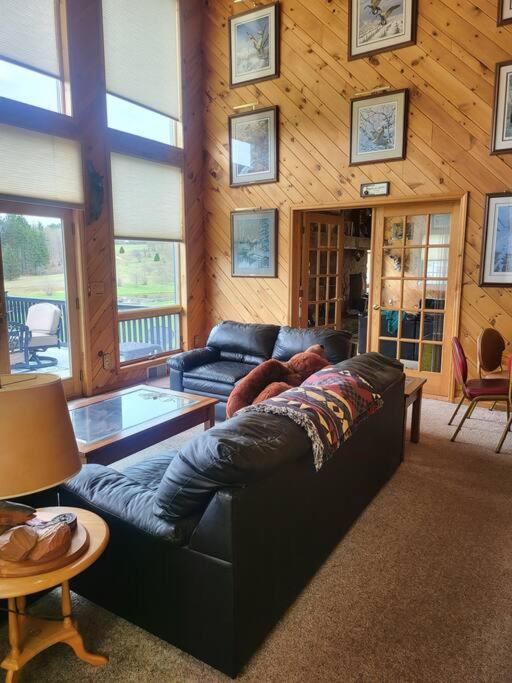 Photo of Others in Redfield