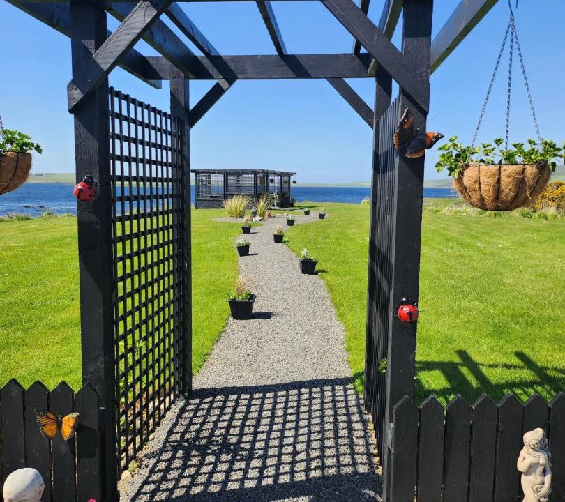 Photo of Others in Holm