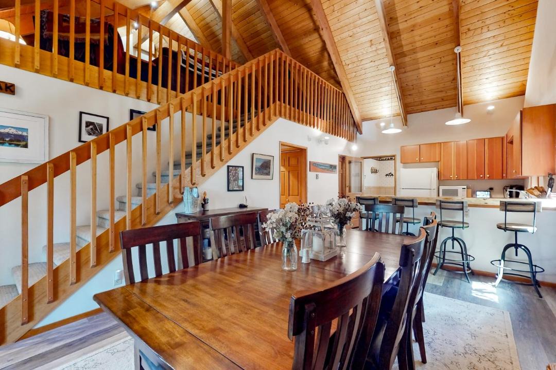 Photo of Others in Roslyn Ridge