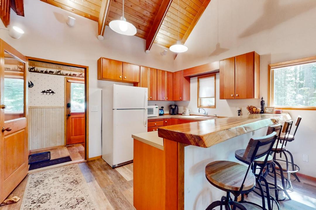 Photo of Others in Roslyn Ridge