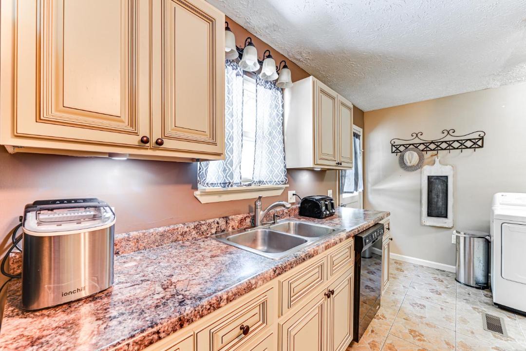 Photo of Kitchen in Gray