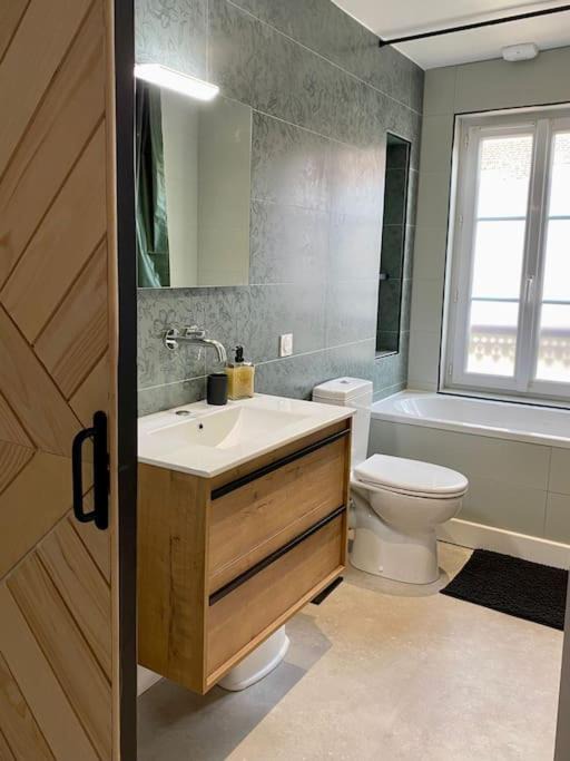 Photo of Others in Damville