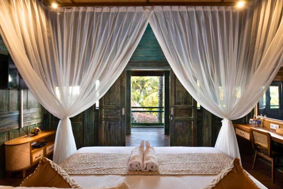 Photo of Others in Saba