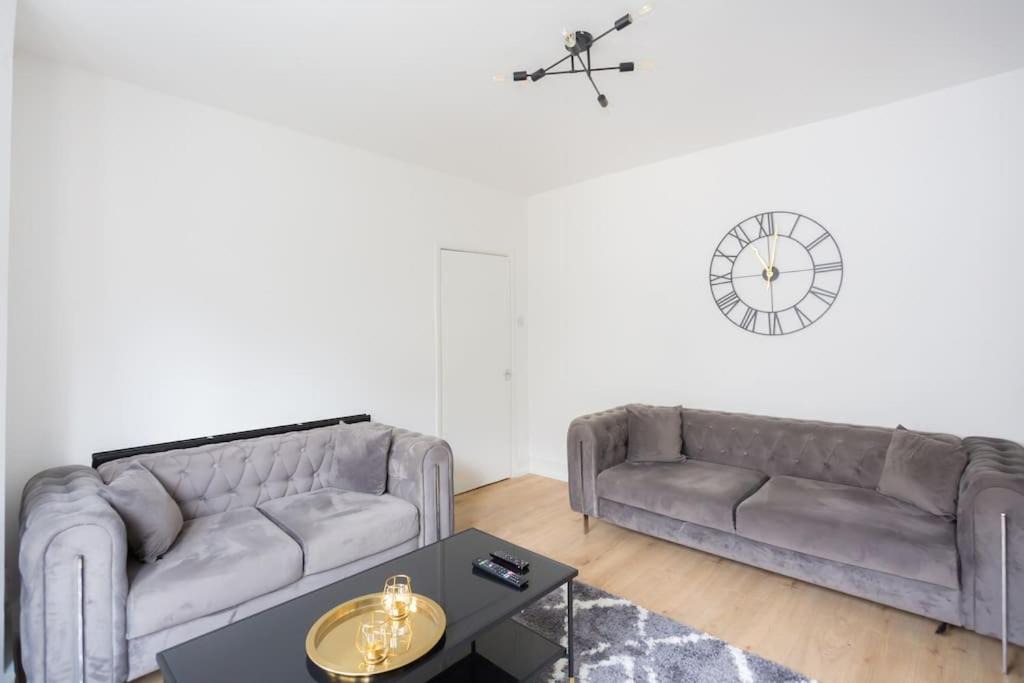 Photo of Others in Hackney