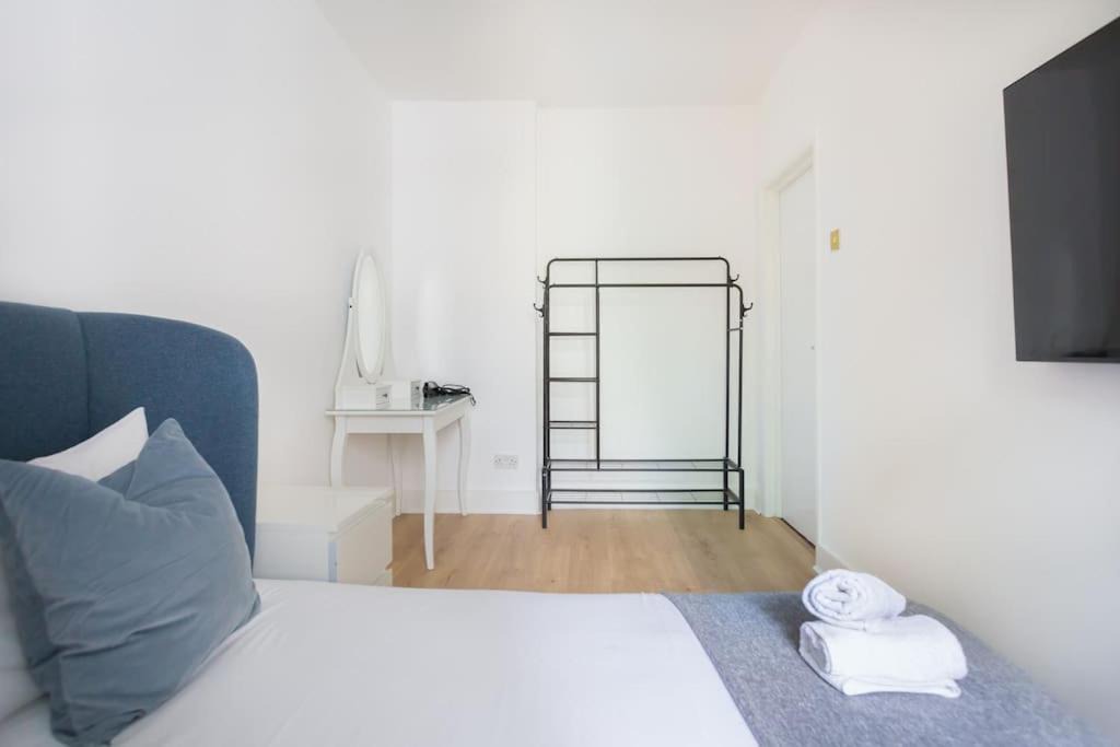 Photo of Others in Hackney