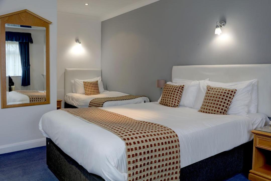 Photo of Others in Simonstone