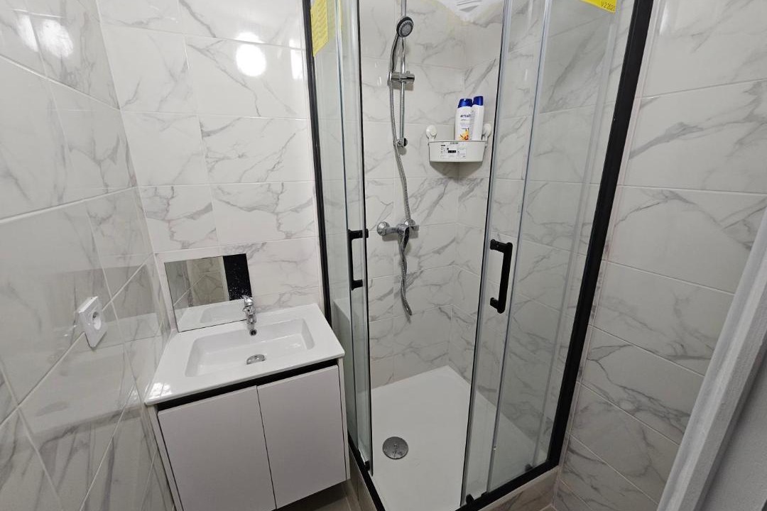 Photo of Bathroom in Bagnolet