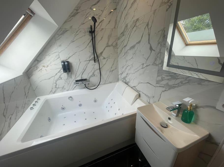 Photo of Others in Saint-Martin-du-Tertre