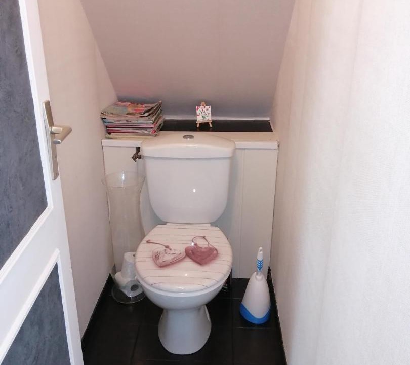 Photo of Bathroom in Saint-Ouen-du-Mesnil-Oger