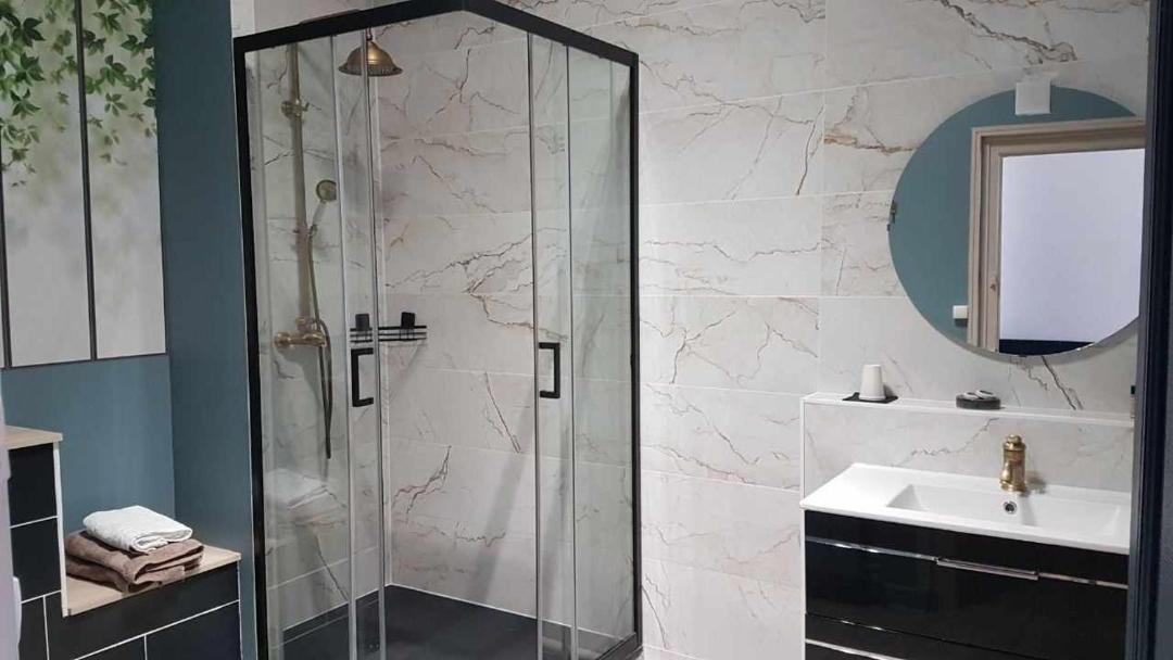 Photo of Others in Cluis