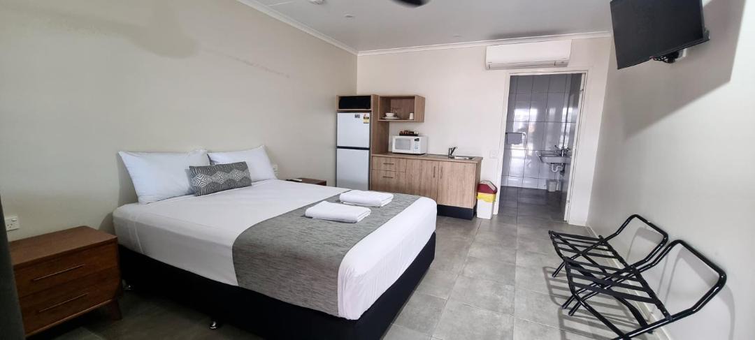 Photo of Others in Lucinda