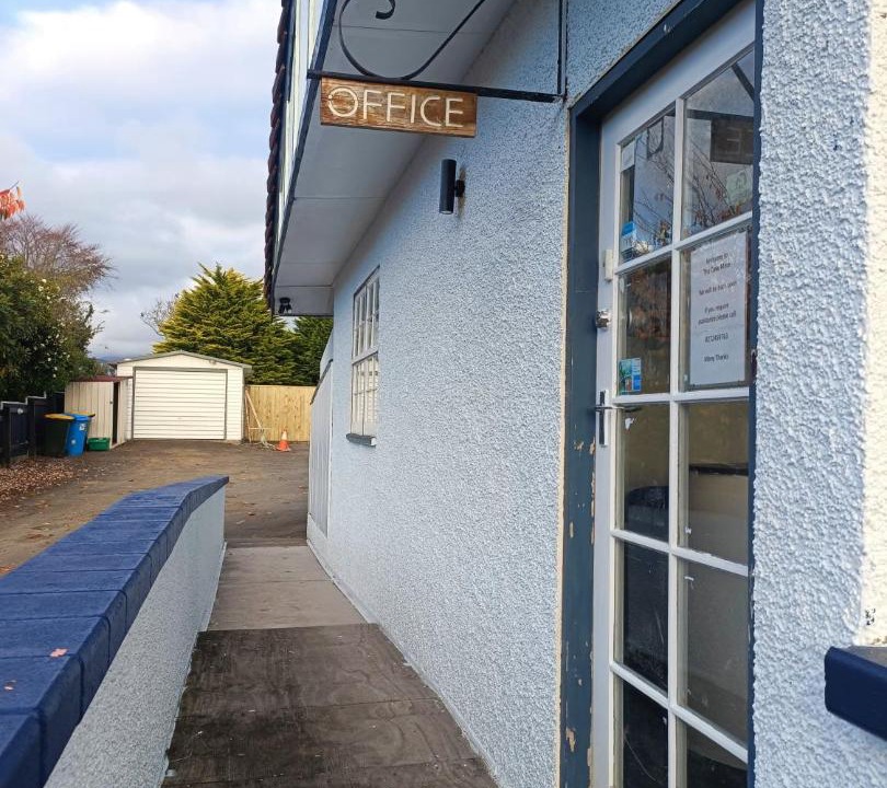 Photo of Others in Levin