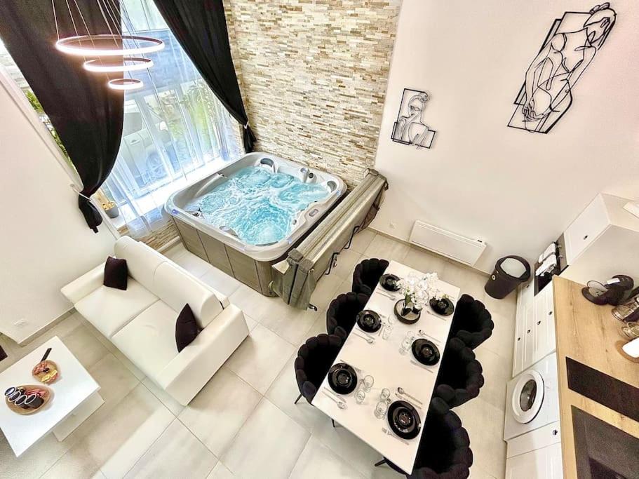 Photo of Others in Pont-sur-Yonne