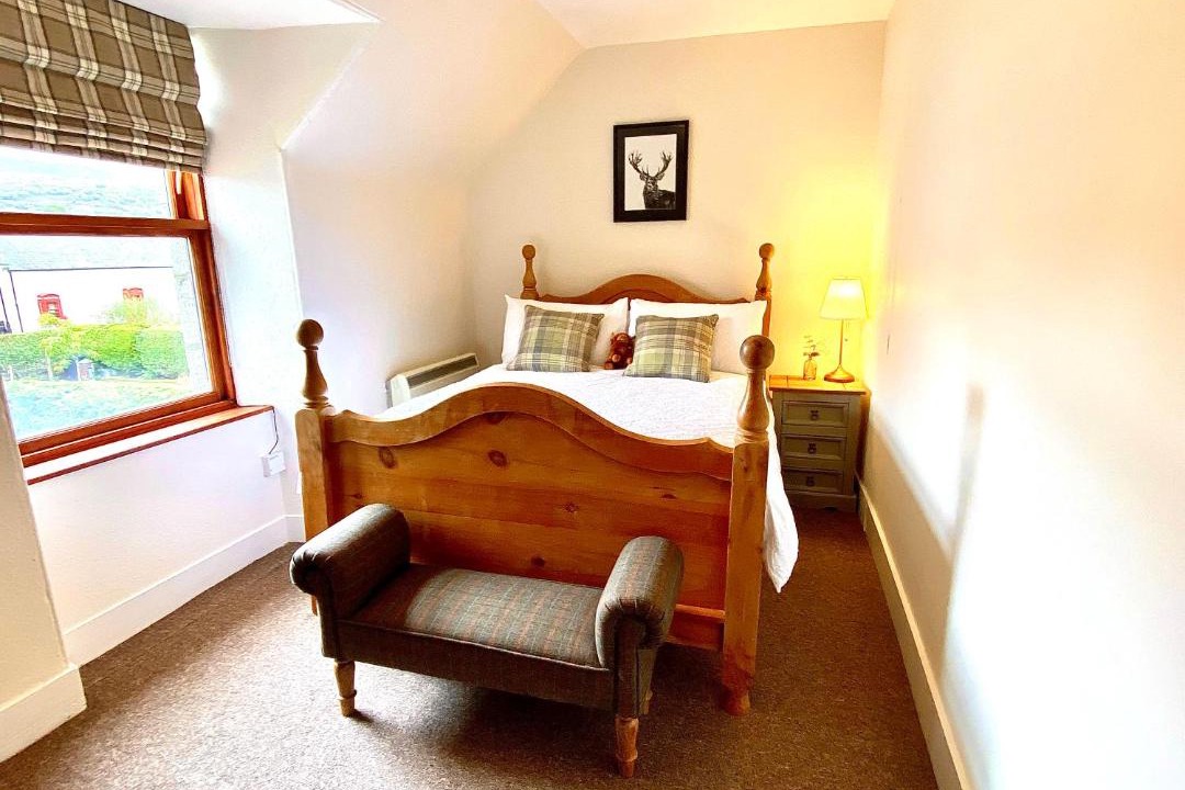 Photo of Bedroom in Braemar