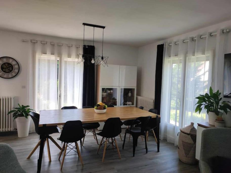 Photo of Others in Avallon