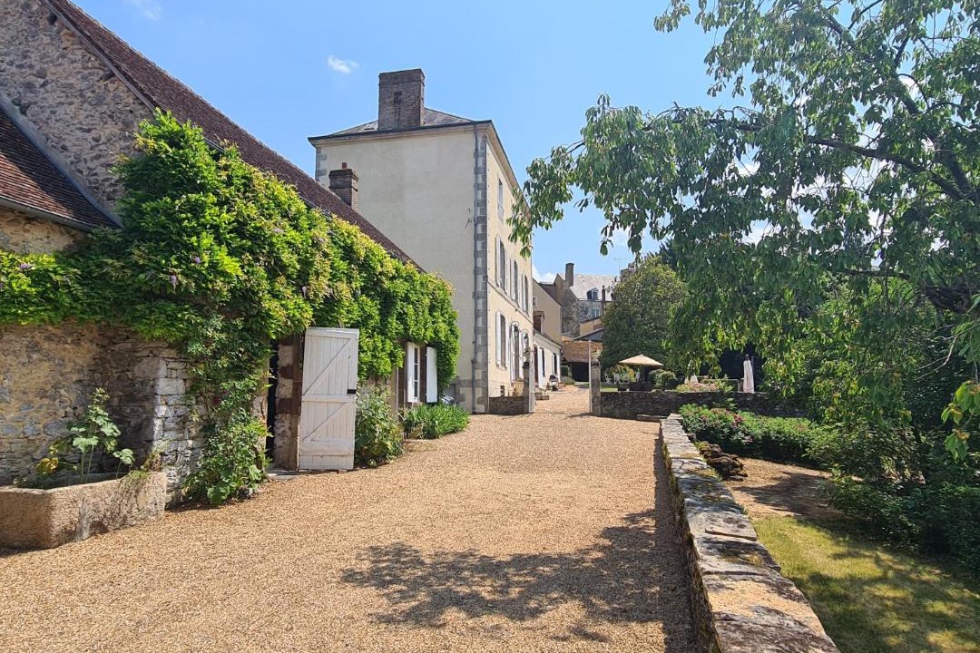 Photo of Others in Fresnay-sur-Sarthe