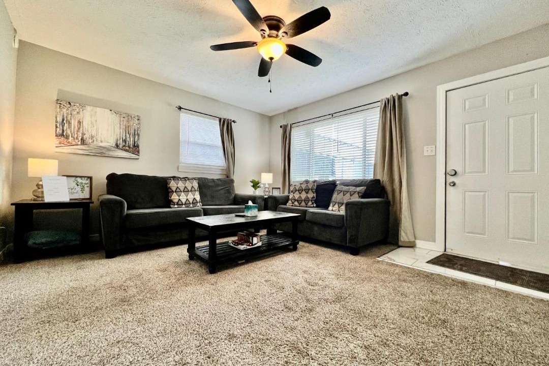 Photo of Others in New Miami