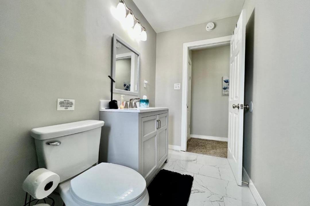 Photo of Others in New Miami