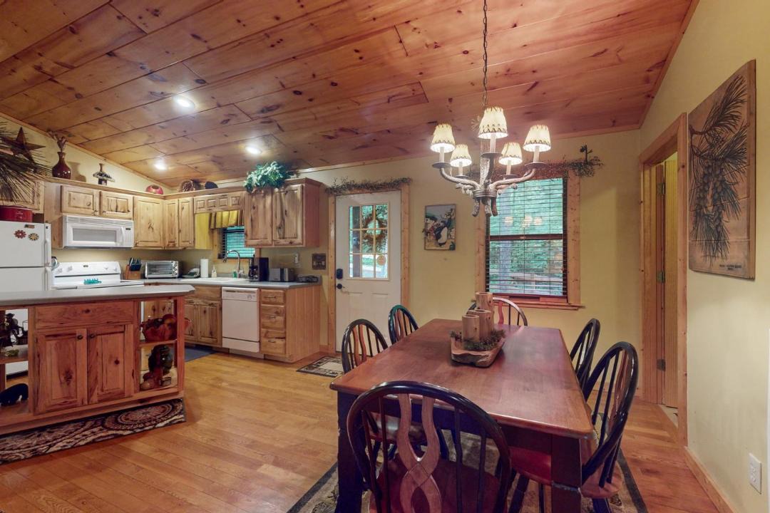 Photo of Kitchen in Hiawassee
