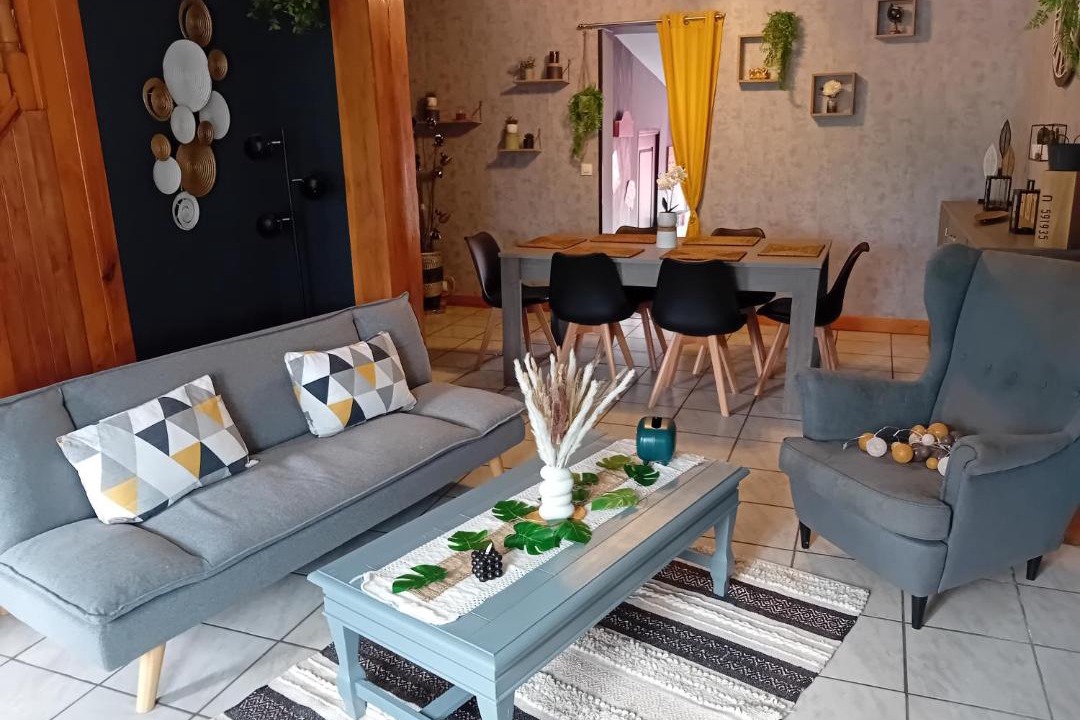 Photo of Others in Effry