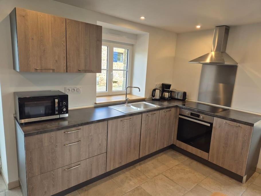 Photo of Kitchen in Saint-Martin-l'Aiguillon