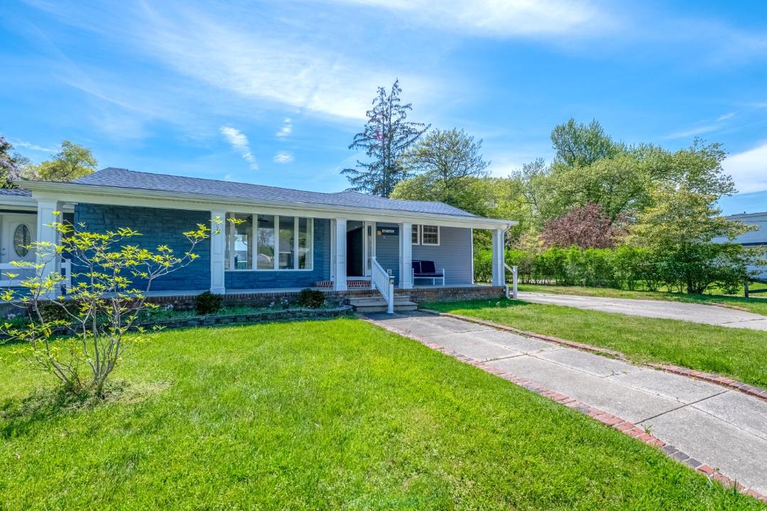 Photo of Others in Erma